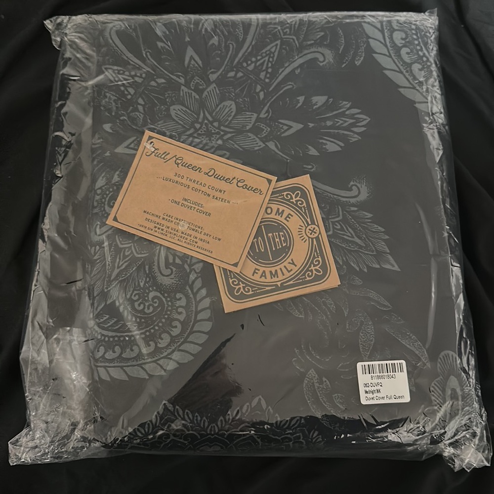 Discontinued Midnight Ink Collection Queen Duvet Cover - Picture 4 of 6